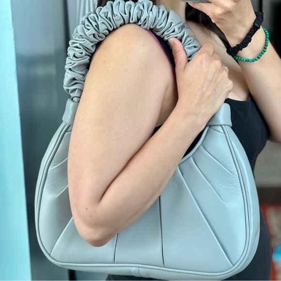 NWT Genuine Leather Light Blue Shoulder Bag - Picture 5 of 5